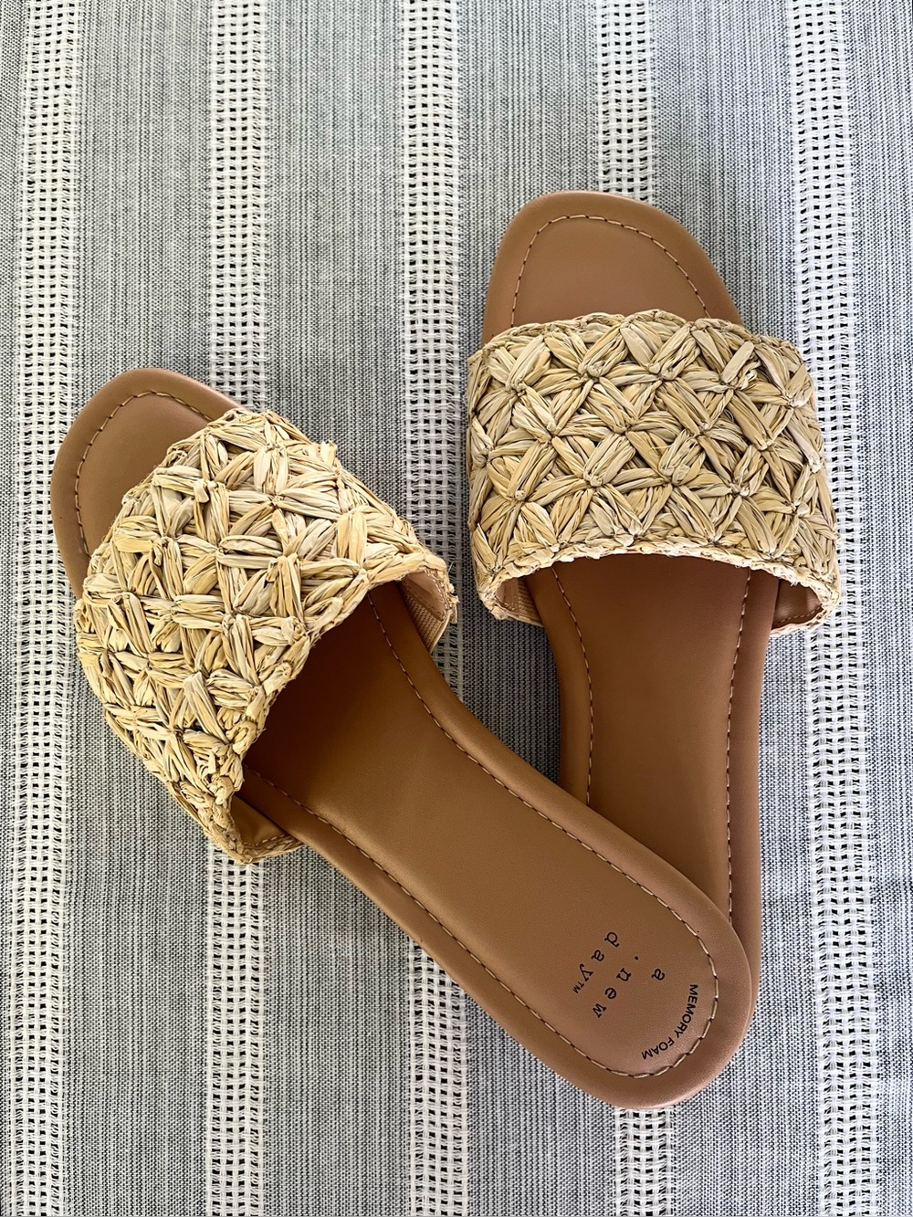 9 A New Day Woven Straw Slide Sandals Natural Tan